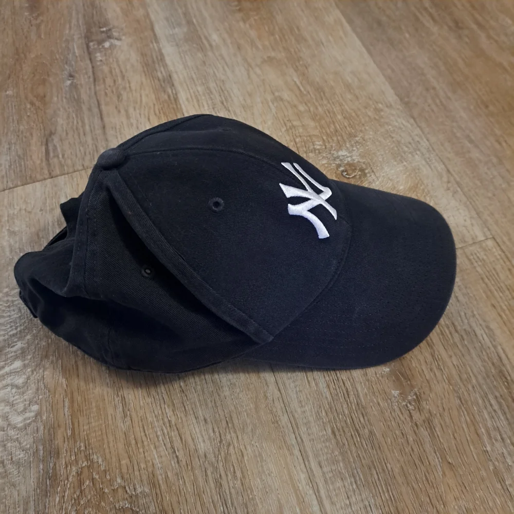 47 Brand New York Yankees Kids' Baseball Cap with White Logo